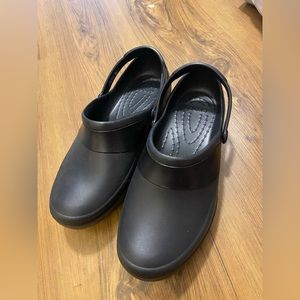 Crocs Women’s Mercy Work Clogs | Slip Resistant Work Shoes